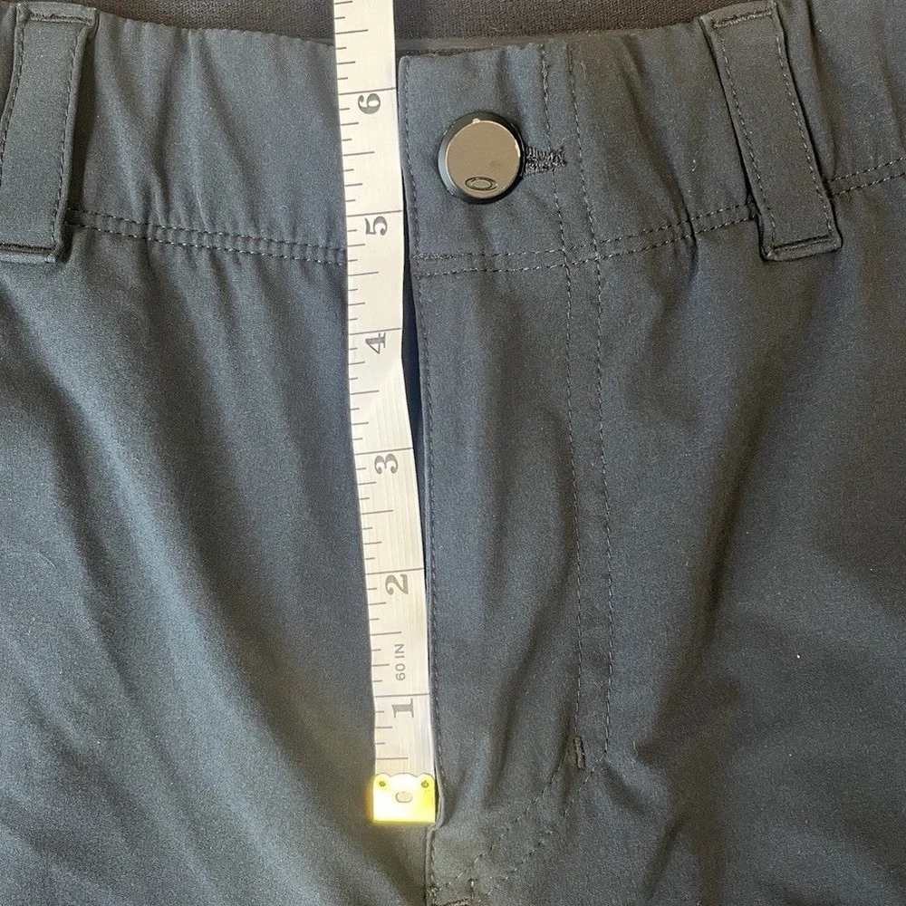 OAKLEY Mens Performance Shorts Size 30 NAVY Golf Stretch Longer Inseam ‎ 11